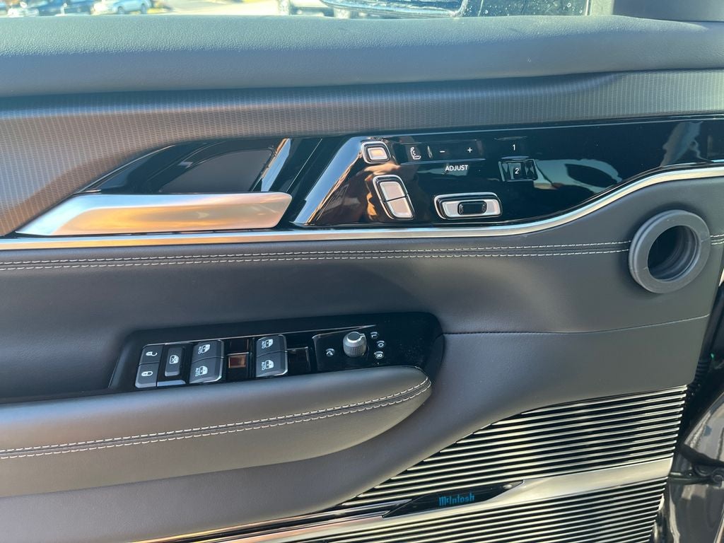 2025 Jeep Grand Wagoneer L Obsidian 4x4