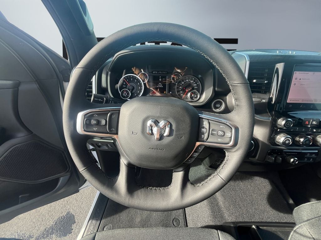 2025 RAM Ram 1500 RAM 1500 BIG HORN CREW CAB 4X4 5'7' BOX