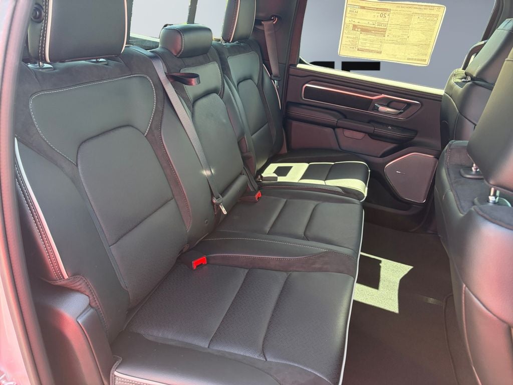 2026 RAM 1500 RAM 1500 LARAMIE CREW CAB 4X4 6'4' BOX