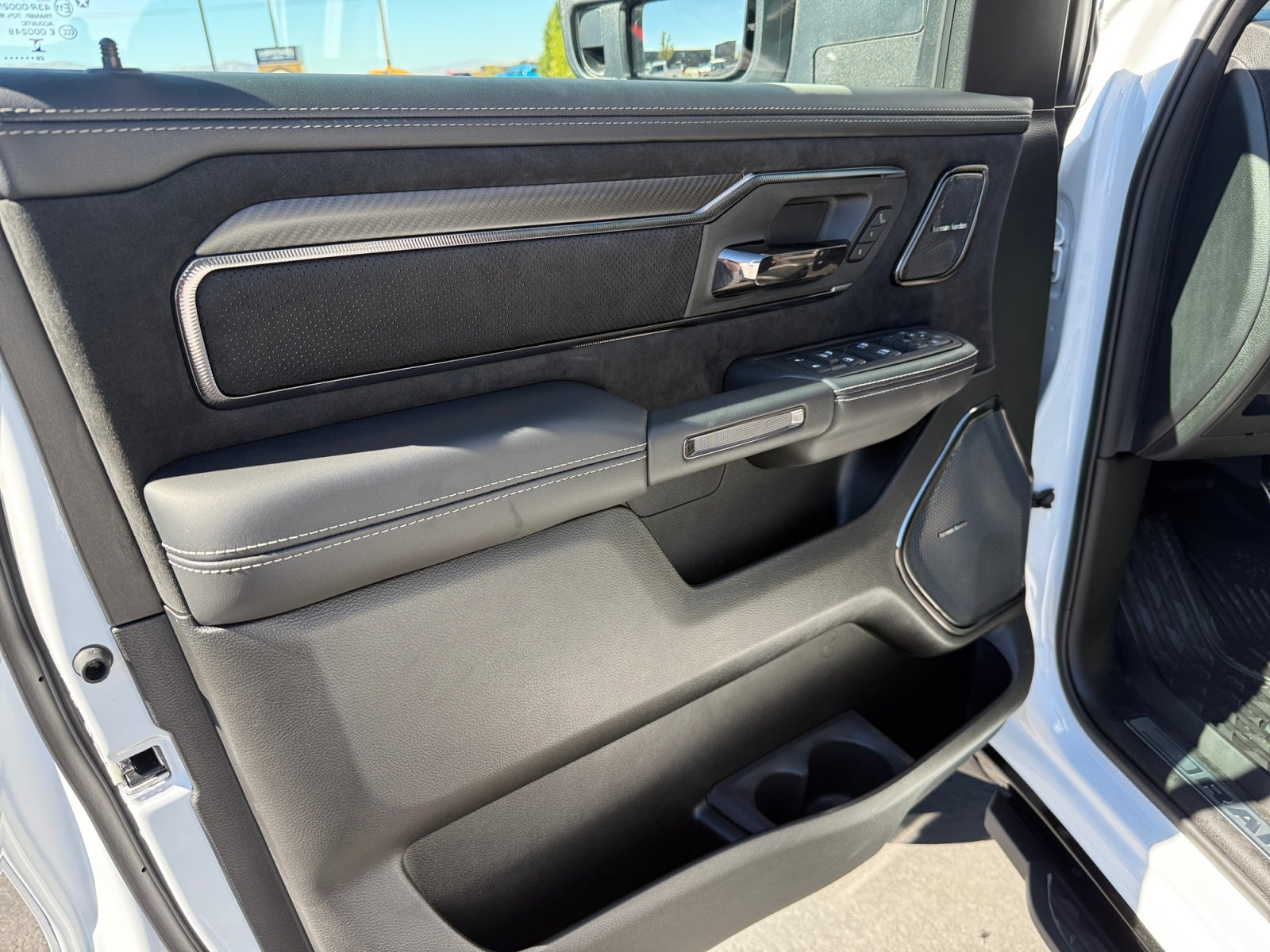 2027 RAM 1500 RAM 1500 RHO CREW CAB 4X4 5'7' BOX