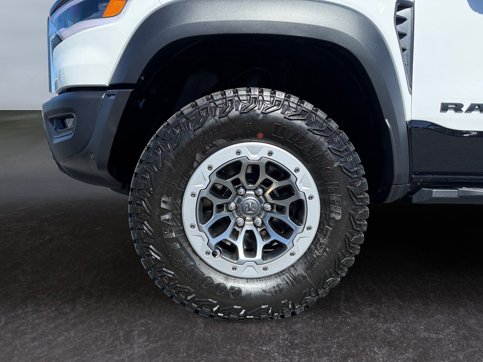 2027 RAM 1500 RAM 1500 RHO CREW CAB 4X4 5'7' BOX
