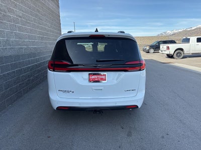 2024 Chrysler Pacifica PACIFICA LIMITED