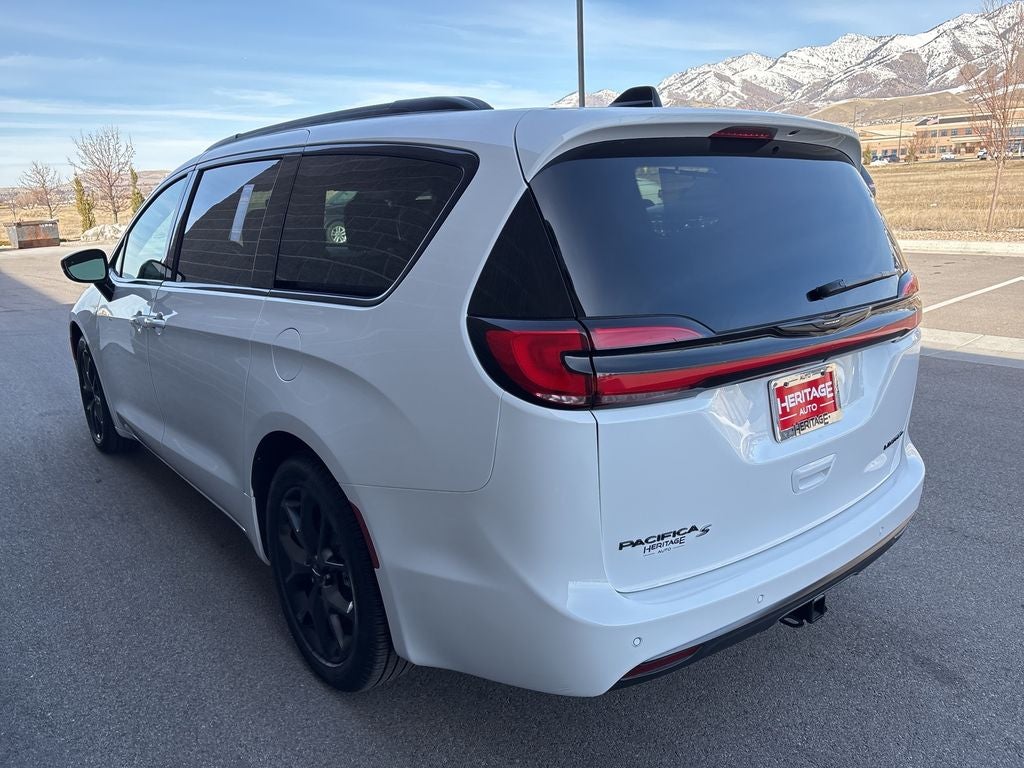 2024 Chrysler Pacifica PACIFICA LIMITED