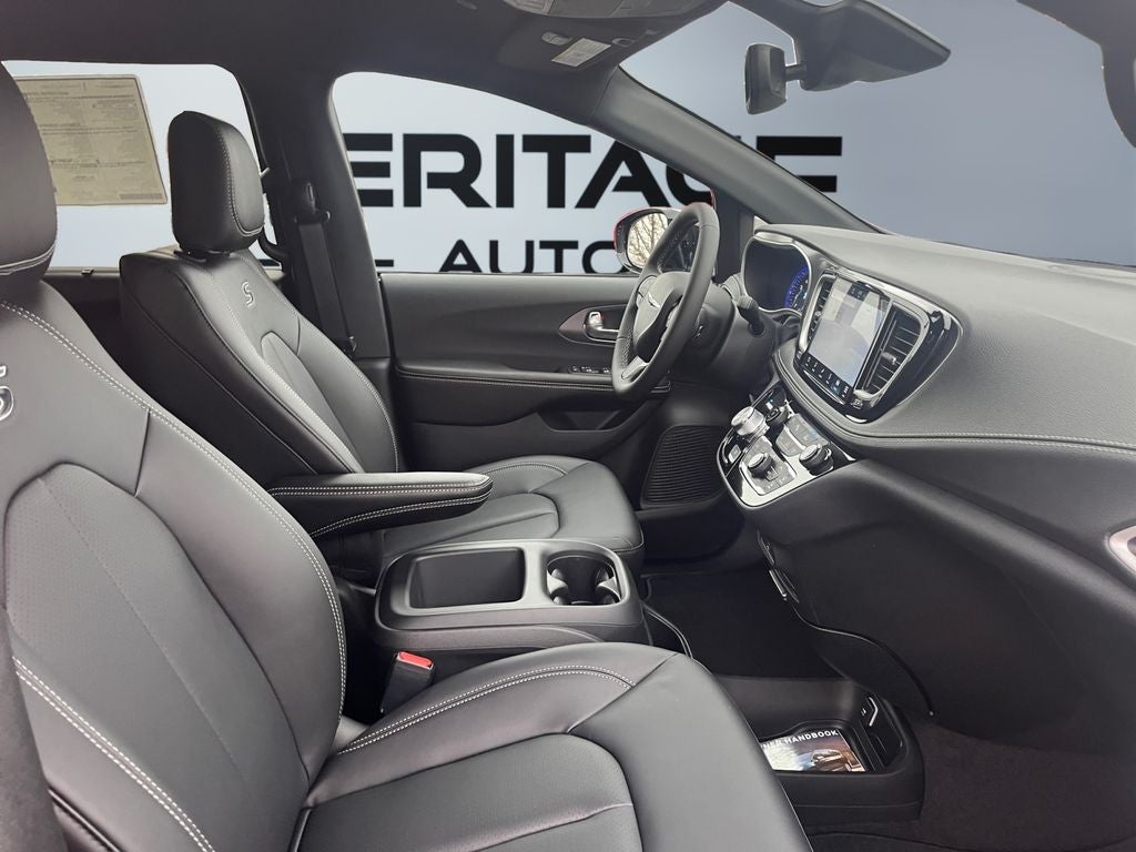 2026 Chrysler Pacifica PACIFICA SELECT AWD