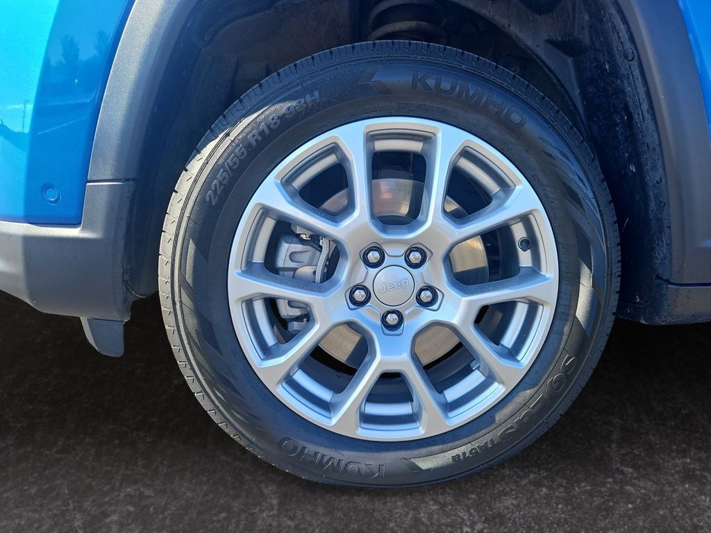 2023 Jeep Compass Latitude Lux FWD