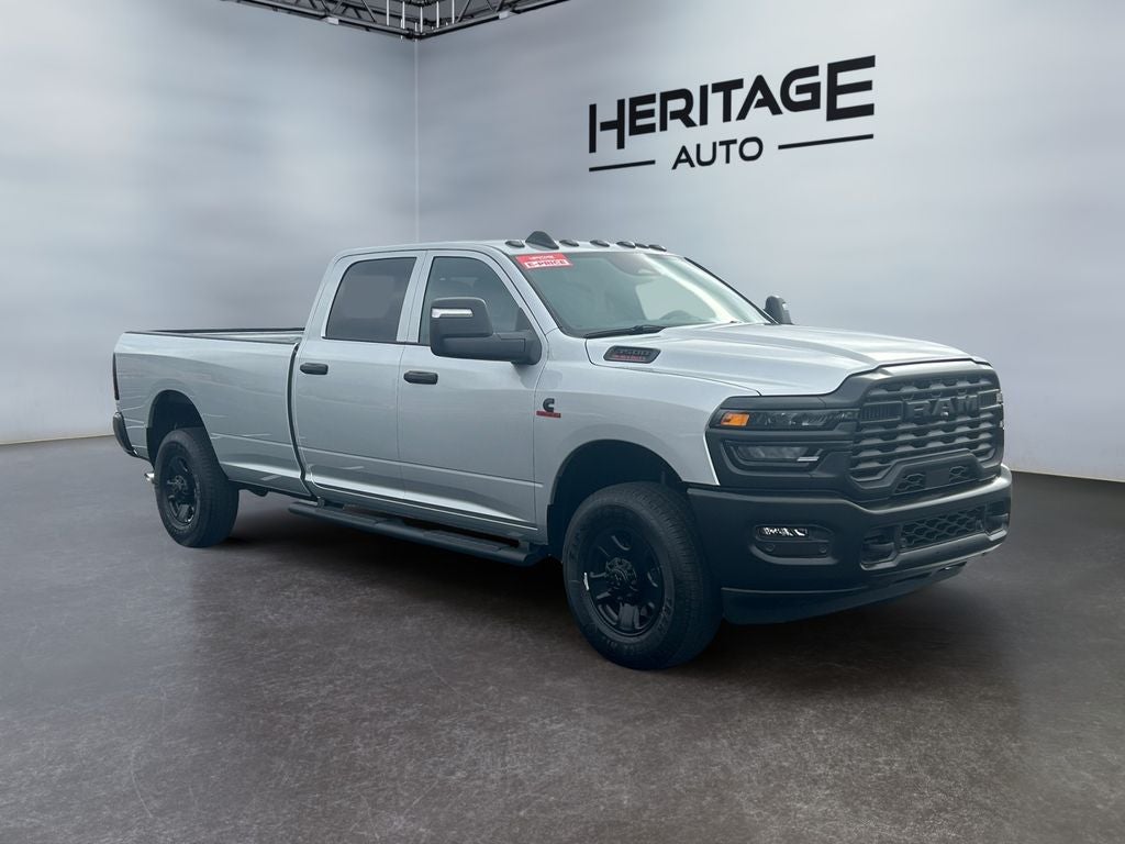 2026 RAM Ram 3500 RAM 3500 TRADESMAN CREW CAB 4X4 8' BOX