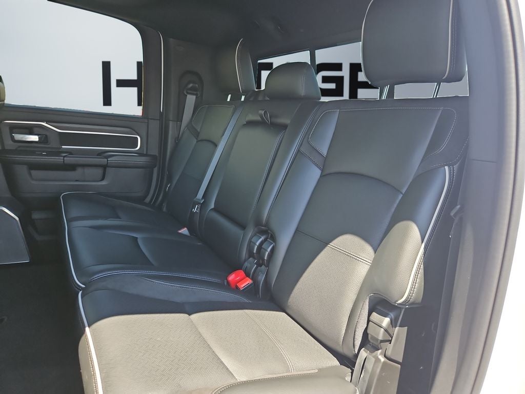 2026 RAM Ram 3500 RAM 3500 LARAMIE MEGA CAB 4X4 6'4' BOX