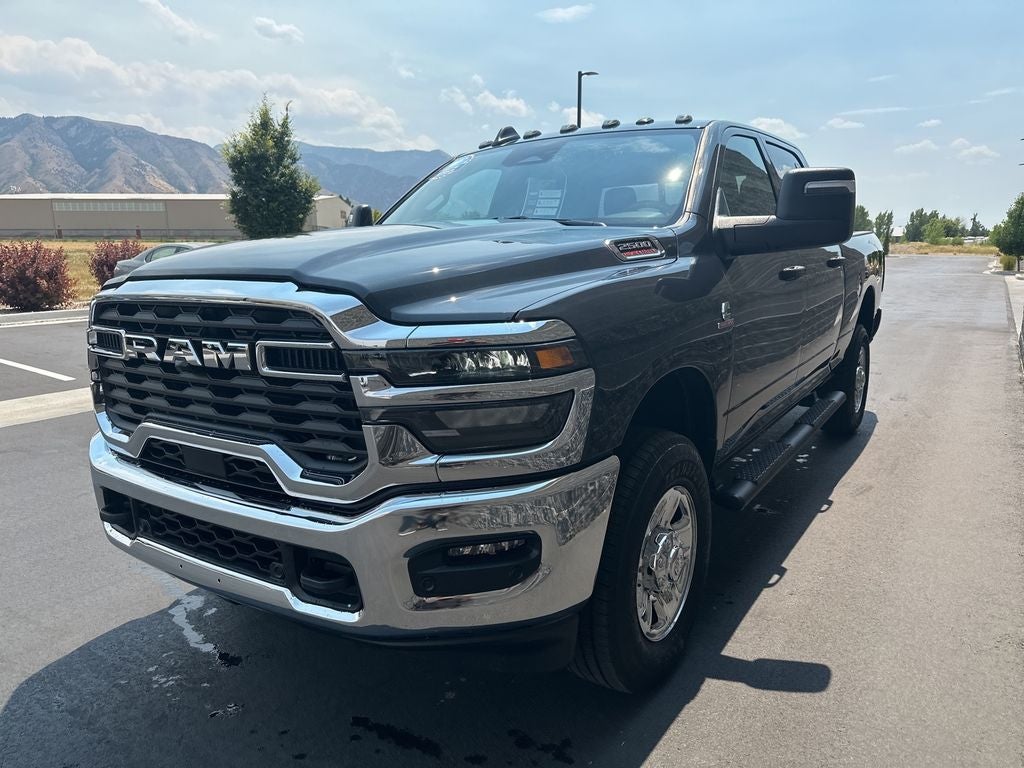 2025 RAM Ram 2500 RAM 2500 TRADESMAN CREW CAB 4X4 6'4' BOX