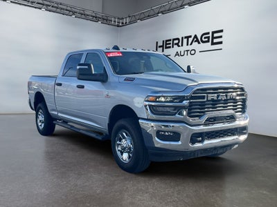 2025 RAM Ram 2500 RAM 2500 TRADESMAN CREW CAB 4X4 6'4' BOX