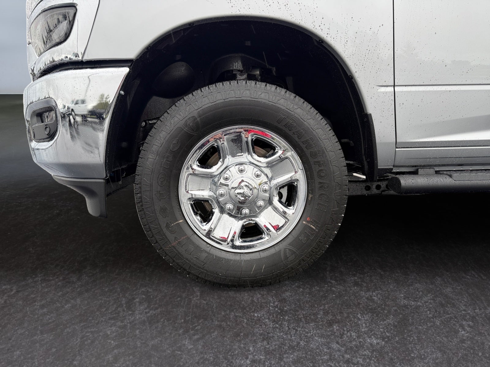 2027 RAM 2500 RAM 2500 TRADESMAN CREW CAB 4X4 8' BOX