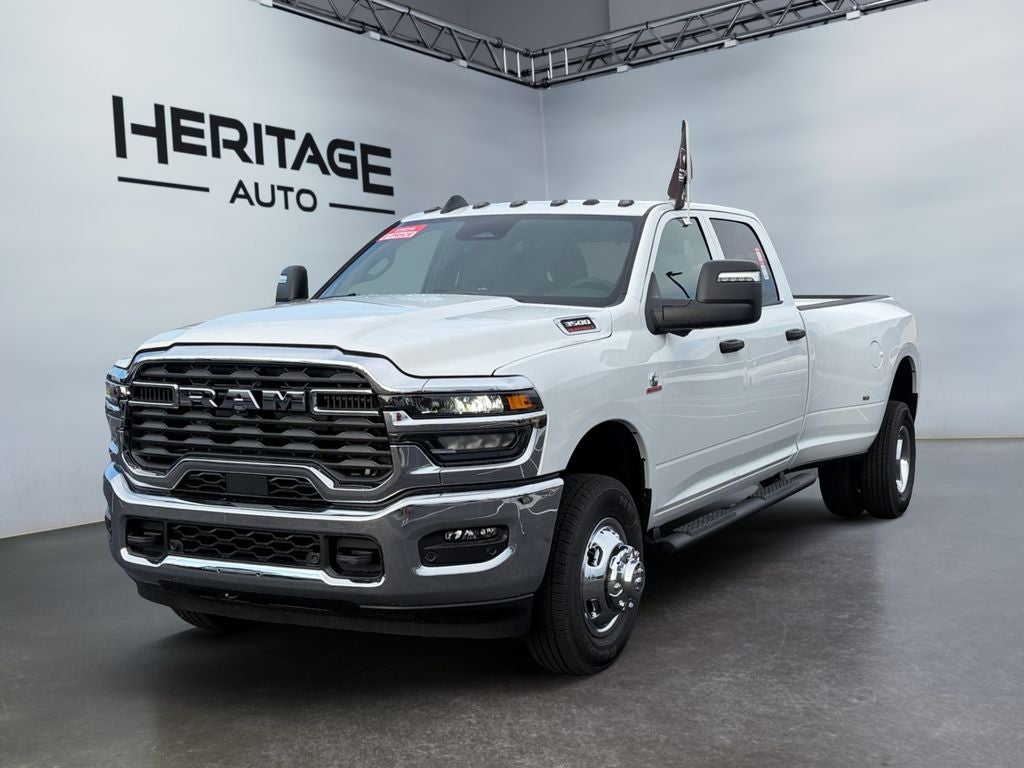 2026 RAM Ram 3500 RAM 3500 TRADESMAN CREW CAB 4X4 8' BOX