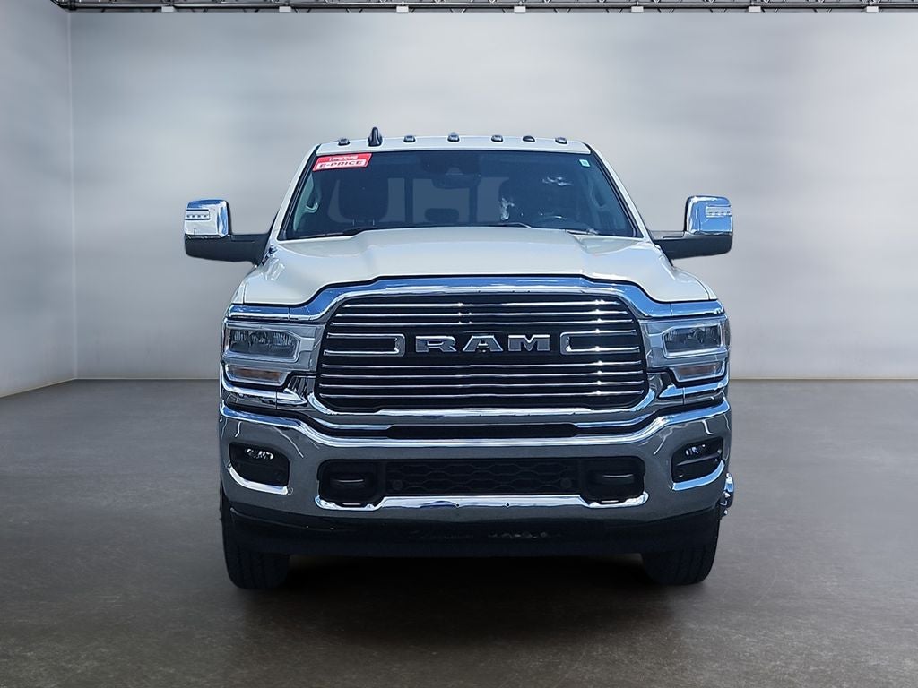 2023 RAM 3500 Laramie Crew Cab 4x4 8' Box