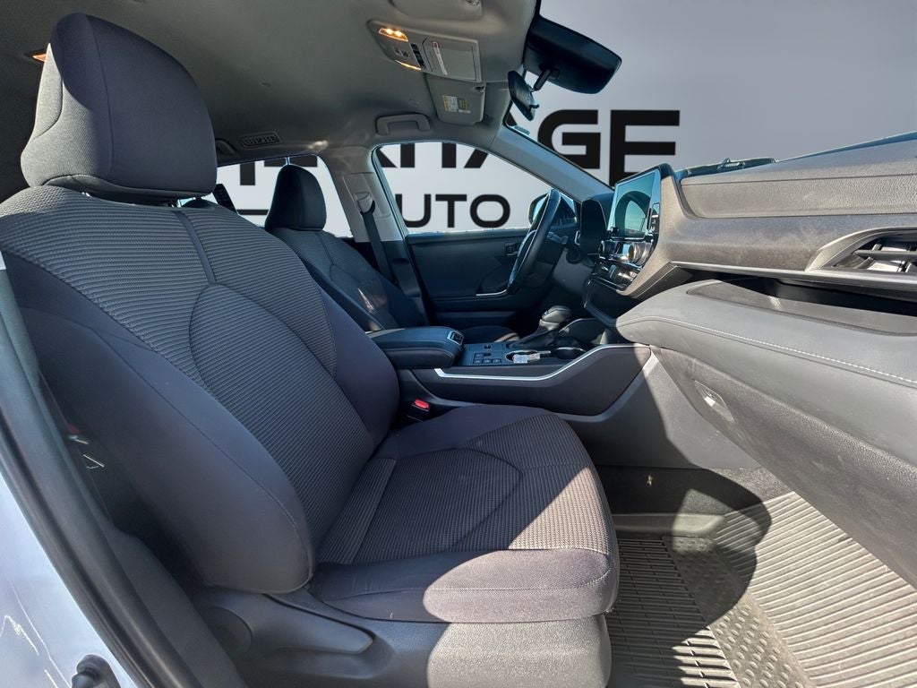 2023 Toyota Highlander Hybrid LE