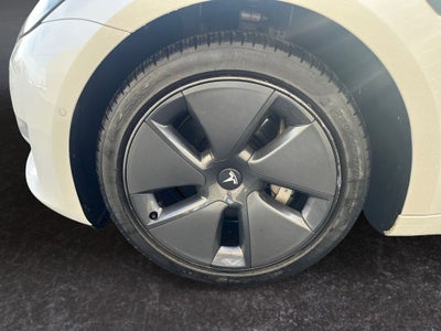 2021 Tesla Model 3 Standard Range Plus Rear-Wheel Drive