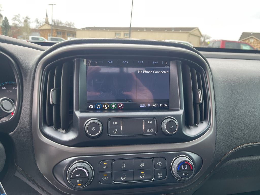 2022 GMC Canyon 4WD AT4 w/Leather