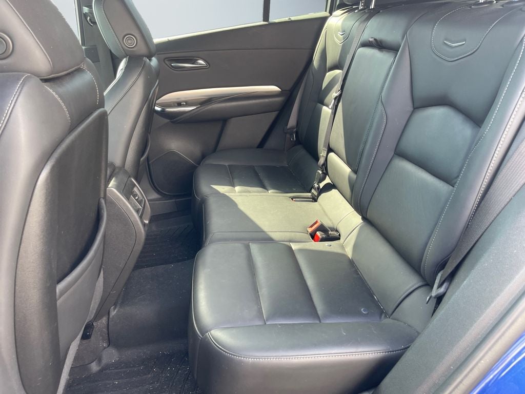 2022 Cadillac XT4 AWD Premium Luxury