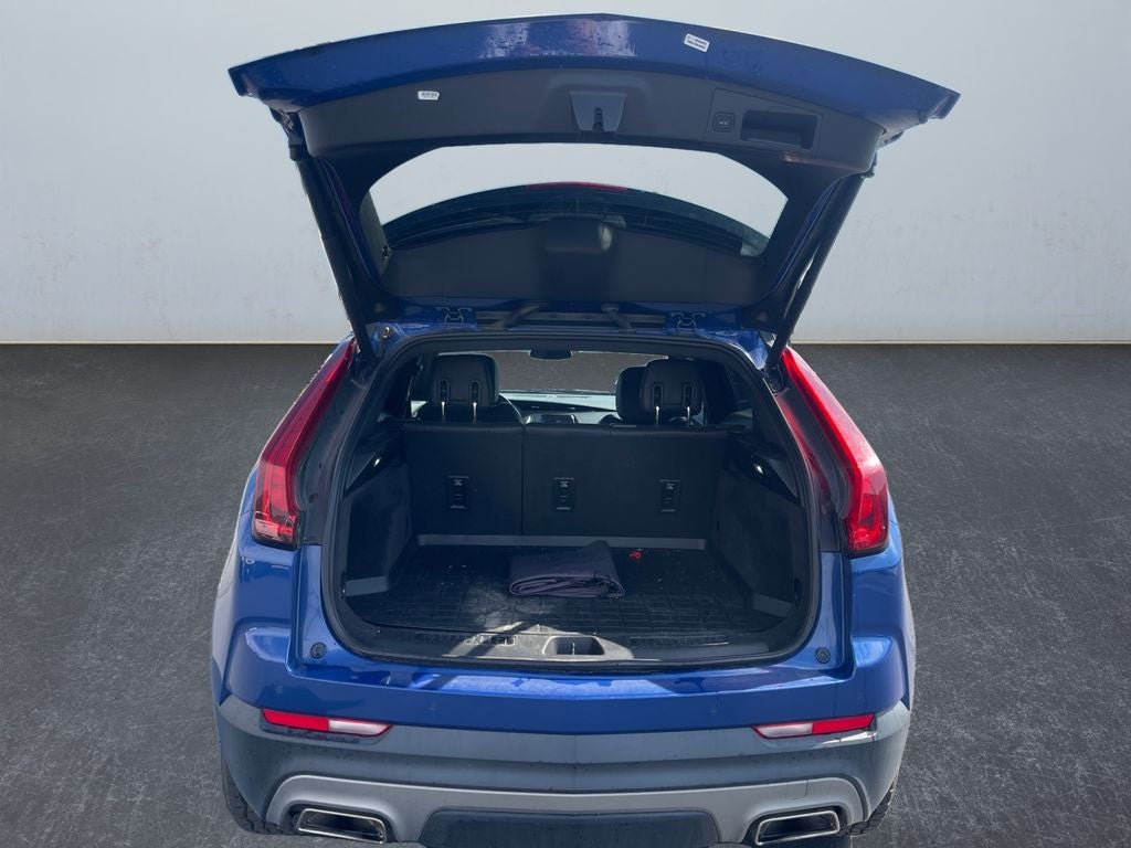 2022 Cadillac XT4 AWD Premium Luxury