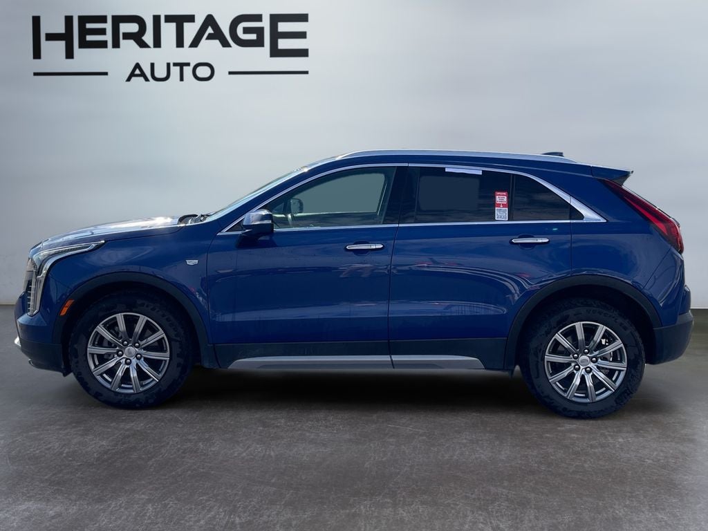 2022 Cadillac XT4 AWD Premium Luxury