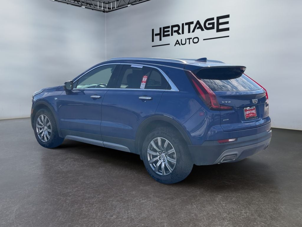 2022 Cadillac XT4 AWD Premium Luxury