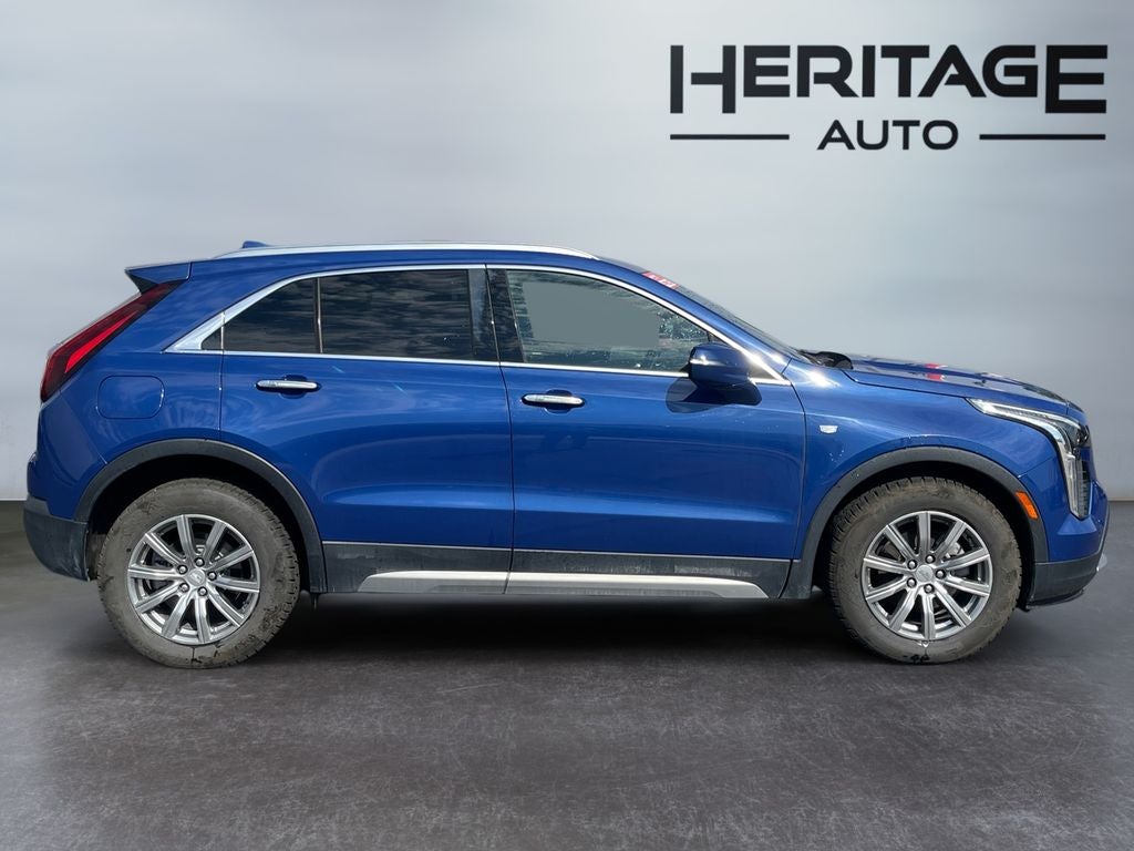 2022 Cadillac XT4 AWD Premium Luxury