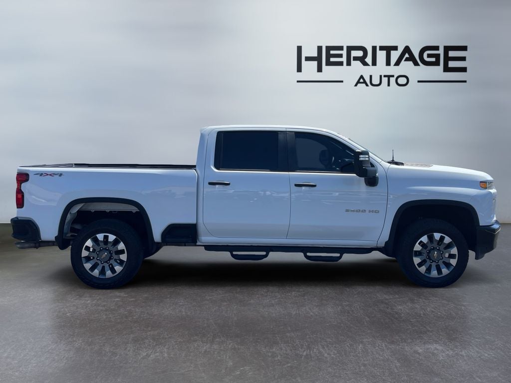 2022 Chevrolet Silverado Custom