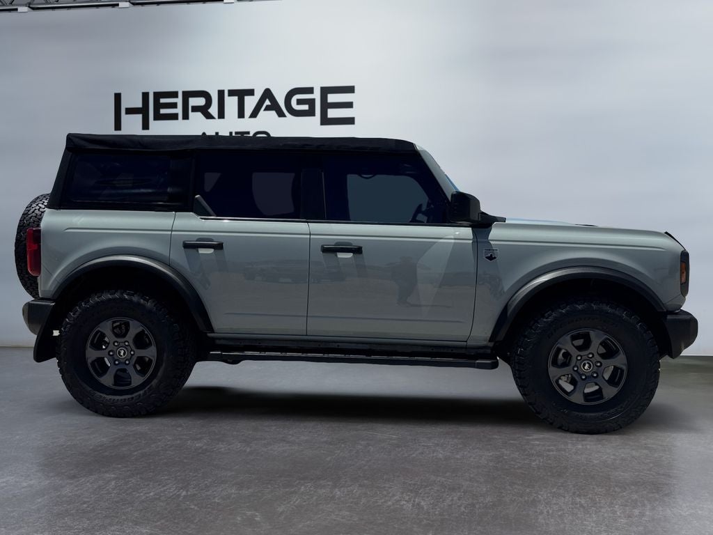 2022 Ford Bronco Base