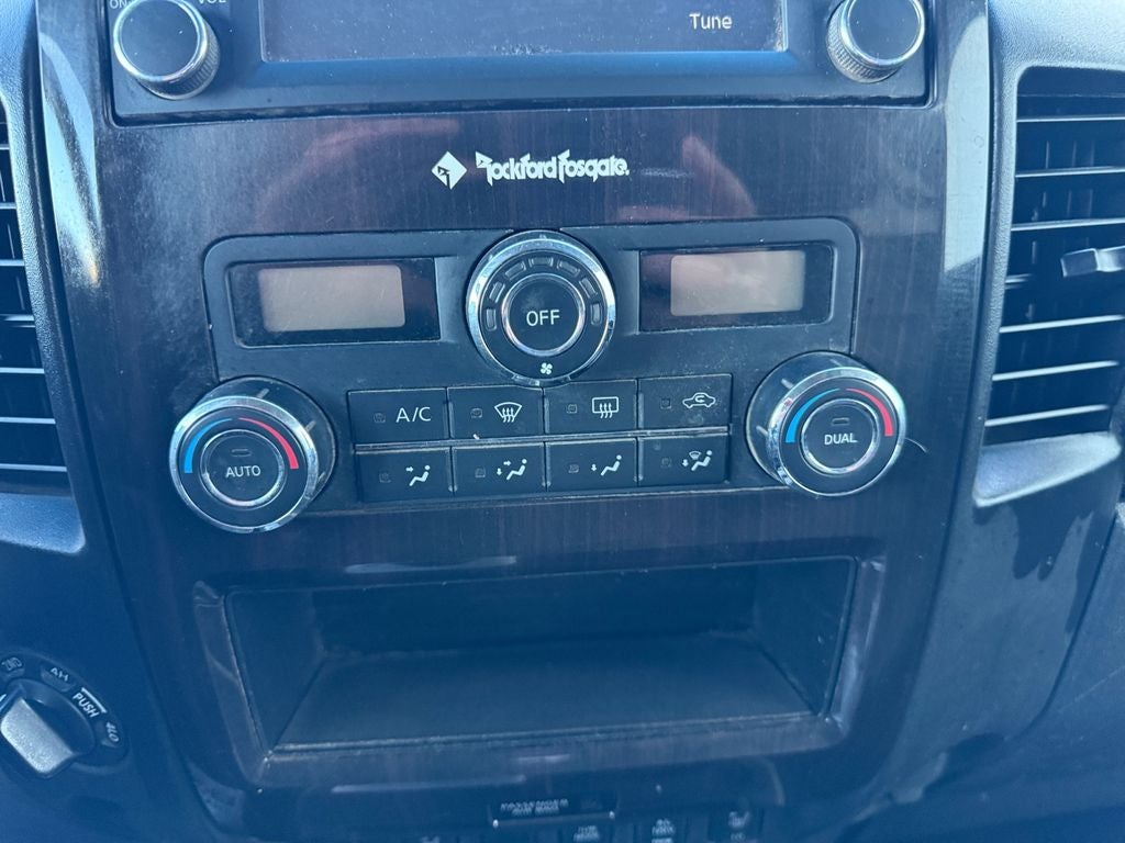 2014 Nissan Titan SL