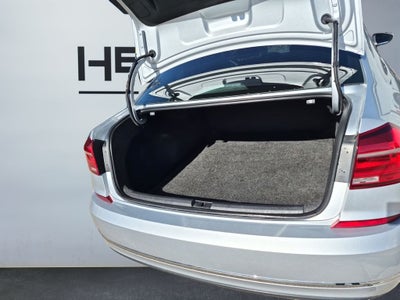 2016 Volkswagen Passat 1.8T SE