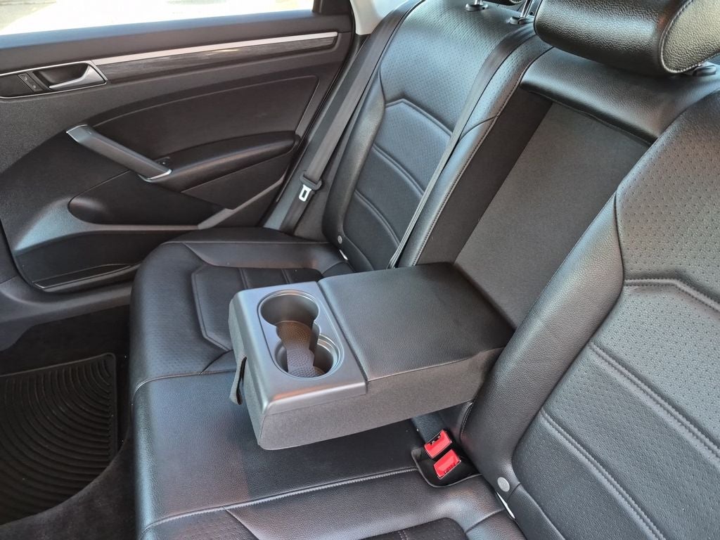 2016 Volkswagen Passat 1.8T SE